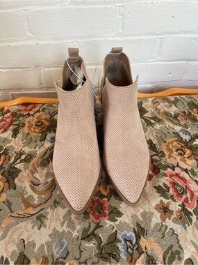 Universal Thread Perforated Pointed Ankle Booties - taupe